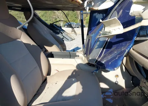 2005 Ford Expedition Xlt z USA, uszkodzony, nr VIN 1FMPU15575LA85675